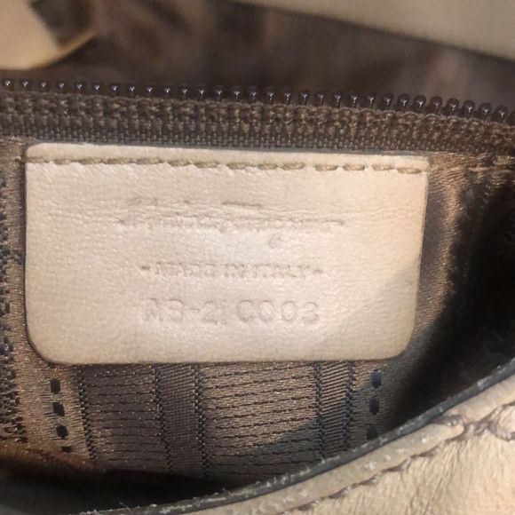 SALVATORE FERRAGAMO Gancini Embroidered Leather Betulla Side Pocket Shoulder Bag - Picture 17 of 17